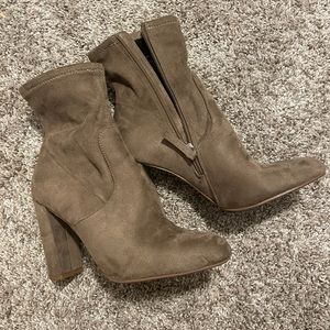 Steve Madden heeled bootie